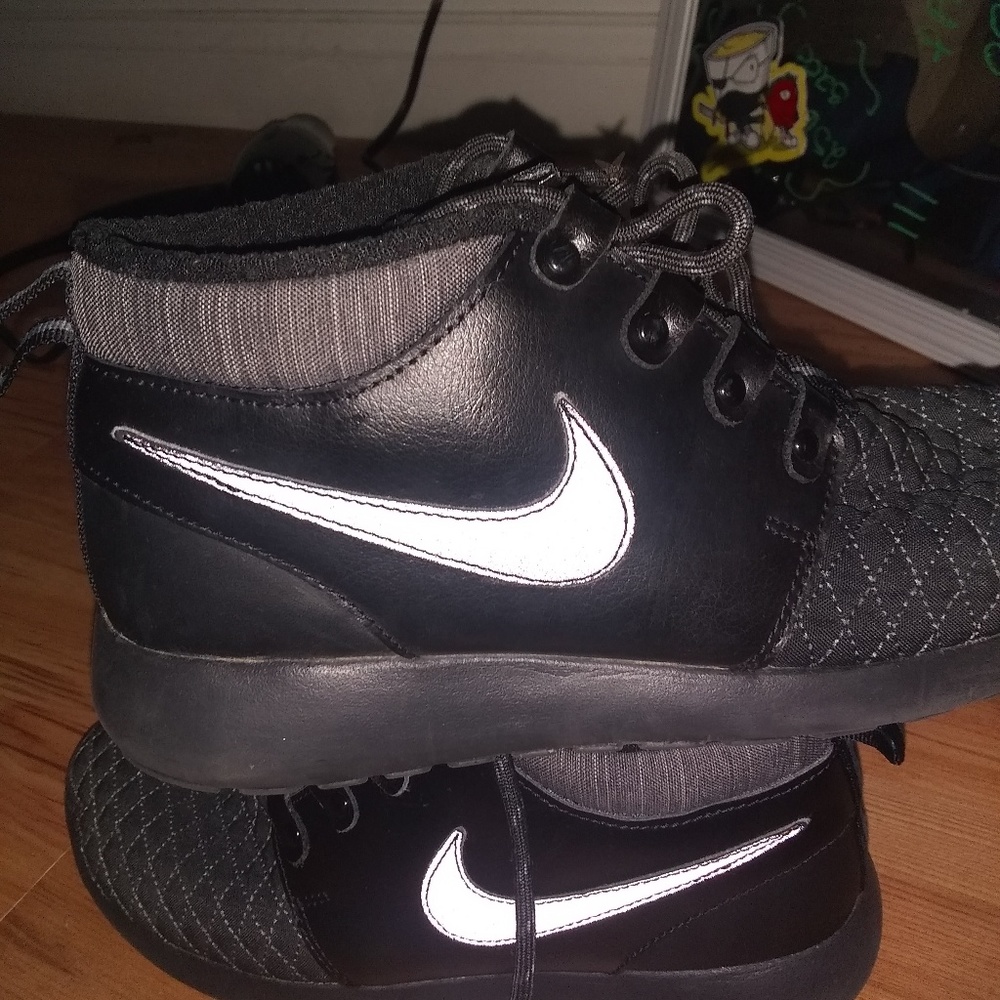 Nike ret, 41/2 youth